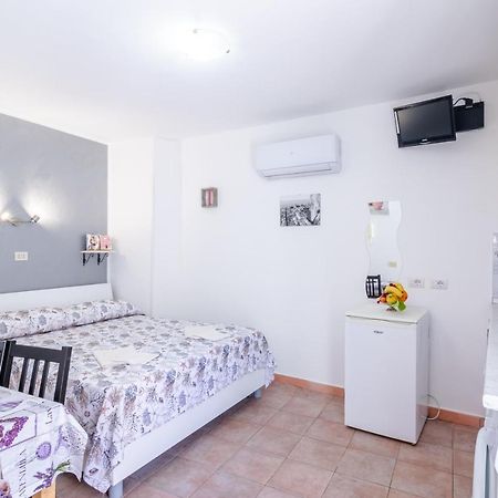Luna Apartment Чефалу Екстериор снимка
